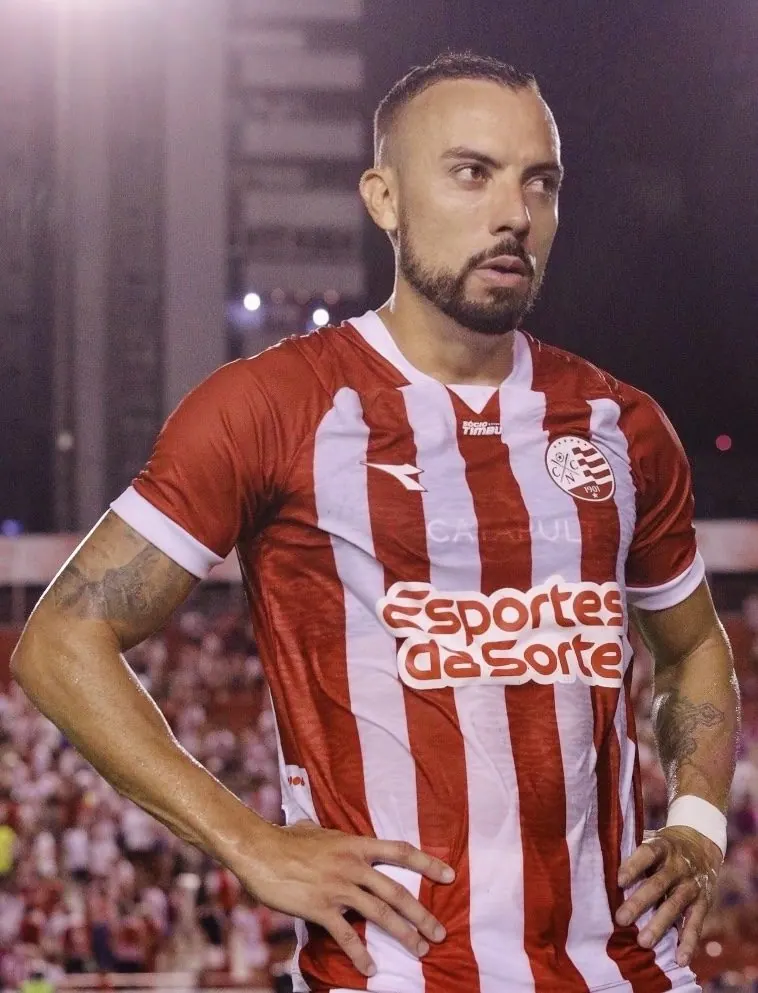 Ilustração da notícia: Vinícius fala da reta final da Série B e do momento do Náutico