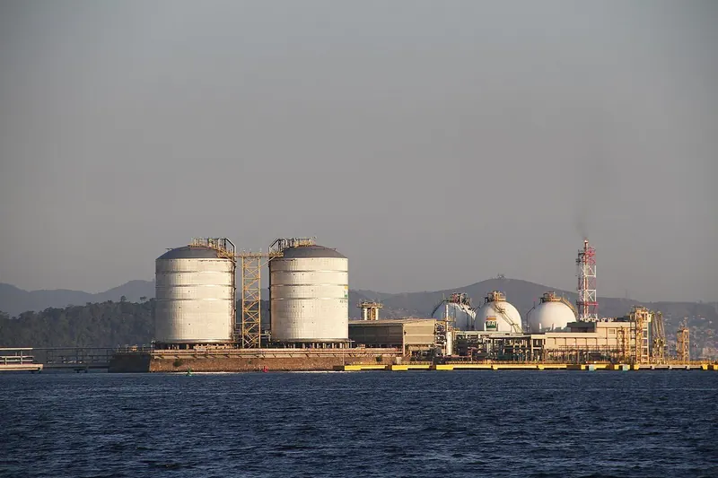 Ilustração da notícia: Petrobras e Qatar Energy arrematam sete blocos na Margem Equatorial