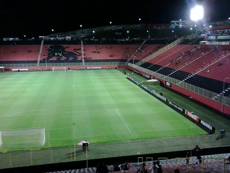 Ilustração da notícia: Cacá é suspenso e desfalca o Vitória no jogo contra o Corinthians
