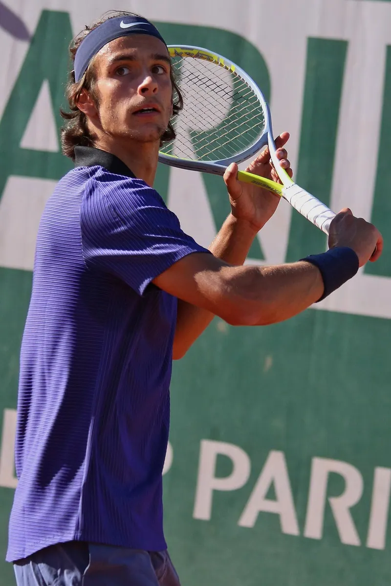 Ilustração da notícia: Musetti é o quarto top 30 confirmado no Rio Open de 2027
