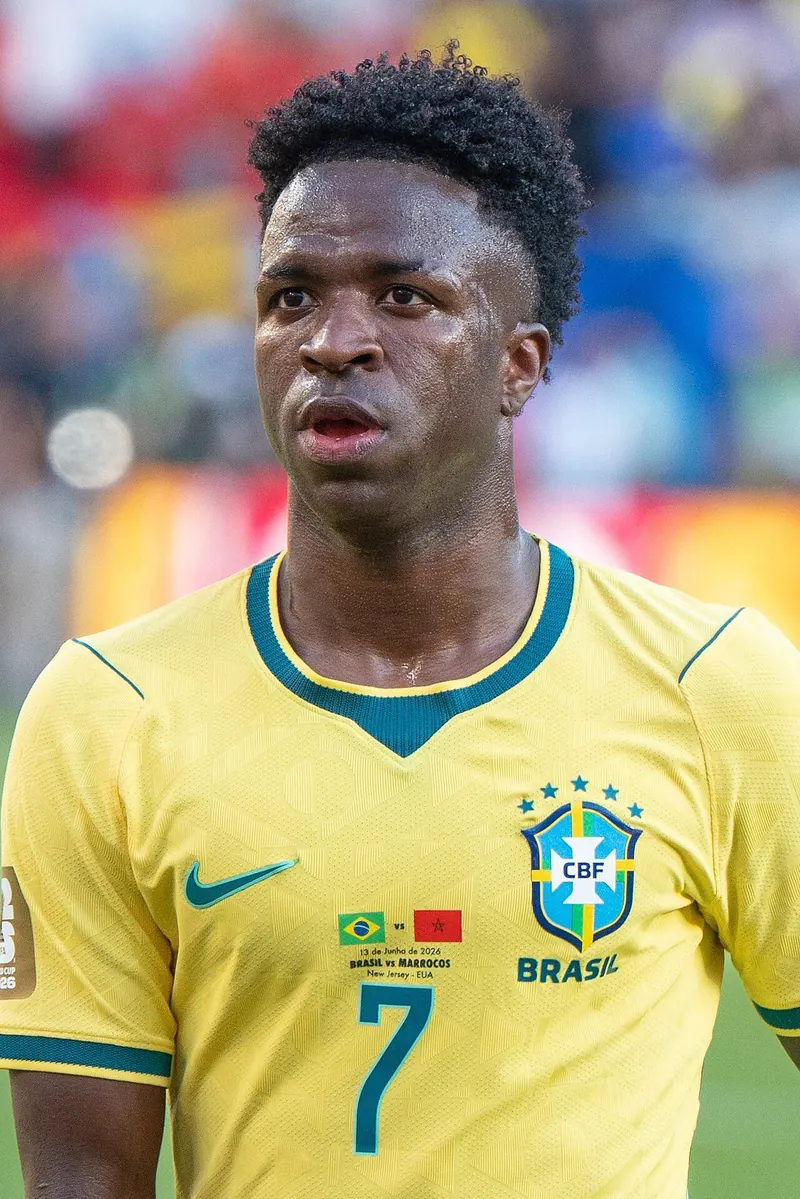 Ilustração da notícia: Fifa destaca Vinicius Junior em relatório técnico sobre a Copa do Mundo de 2026