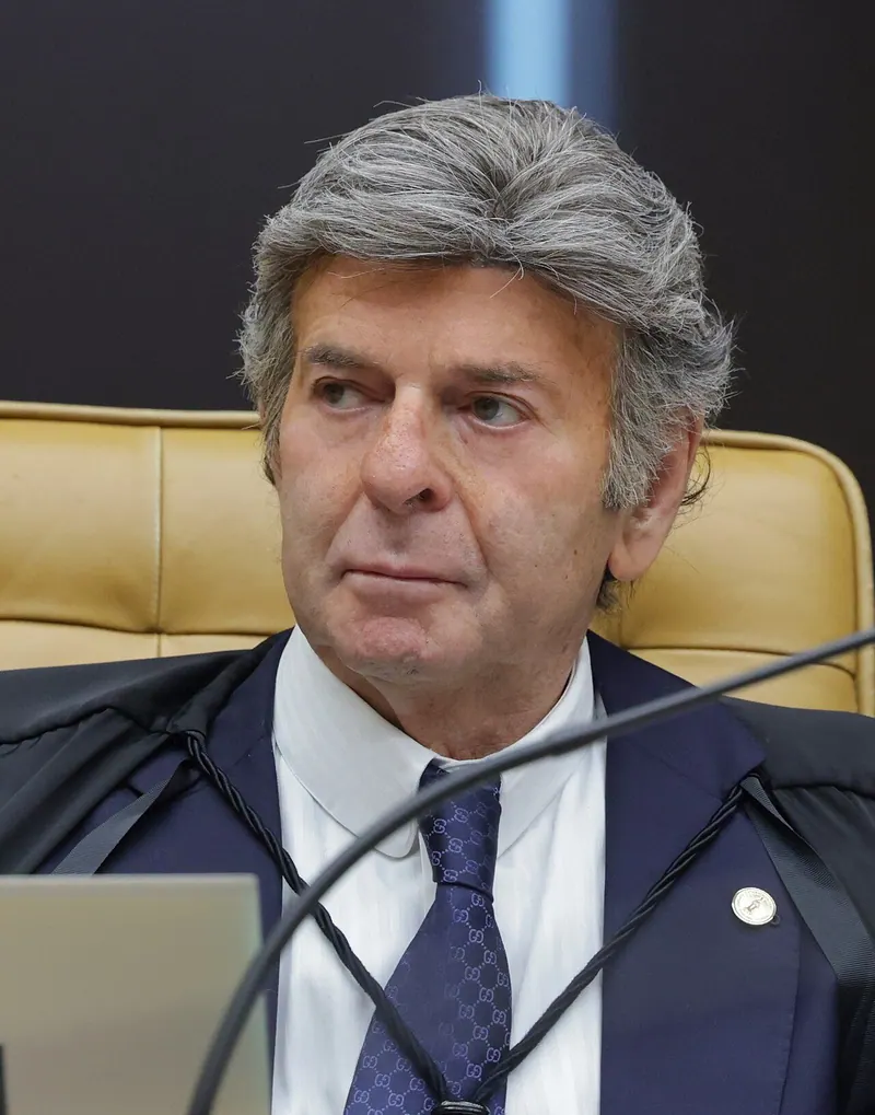 Ilustração da notícia: Fux dá 72 horas para a AGU opinar sobre pedido do setor de bets no STF