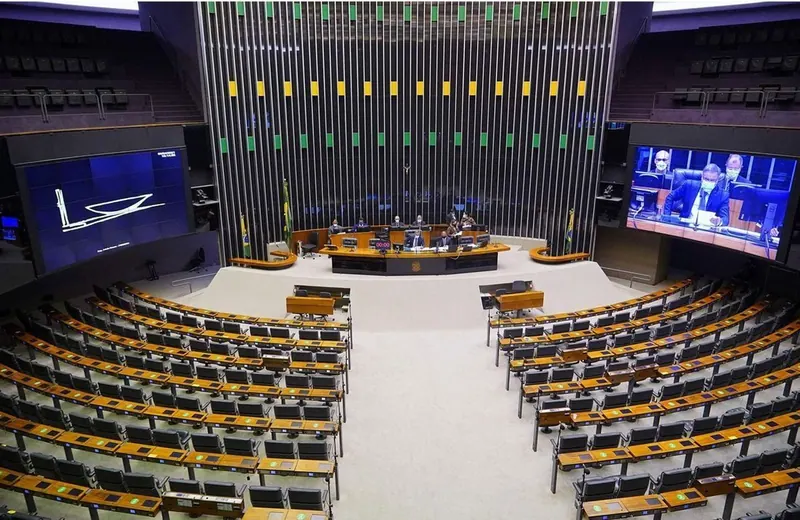 Ilustração da notícia: Câmara abre concurso para analista legislativo com 66 vagas imediatas