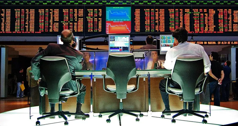 Ilustração da notícia: Ibovespa sobe 4,71% na semana com apenas oito ações do índice em queda